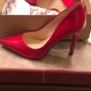 Jessica Simpson heels